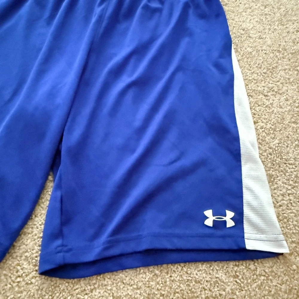 Under Armour Athletic Shorts Kids YXL Blue White Striped Loose Fit Drawstring